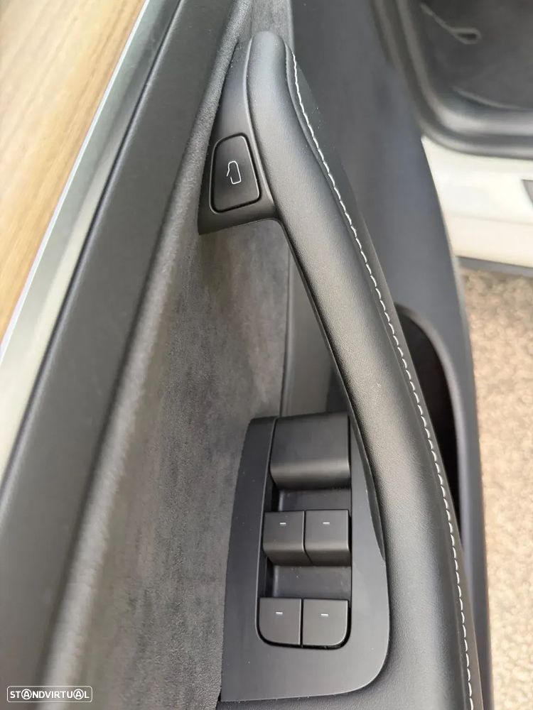 Tesla Model Y Tração Traseira - 19