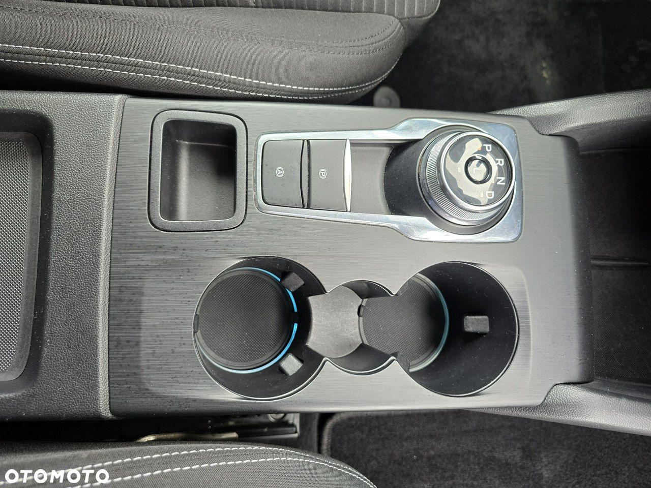 Ford Focus 1.5 EcoBlue Start-Stopp-System TITANIUM - 25