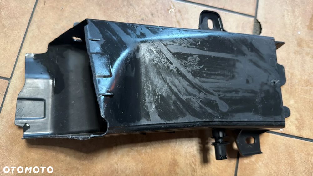WLOT KANAŁ POWIETRZA PRAWY PRZÓD BMW 5 F07 GT 7200764 - 2