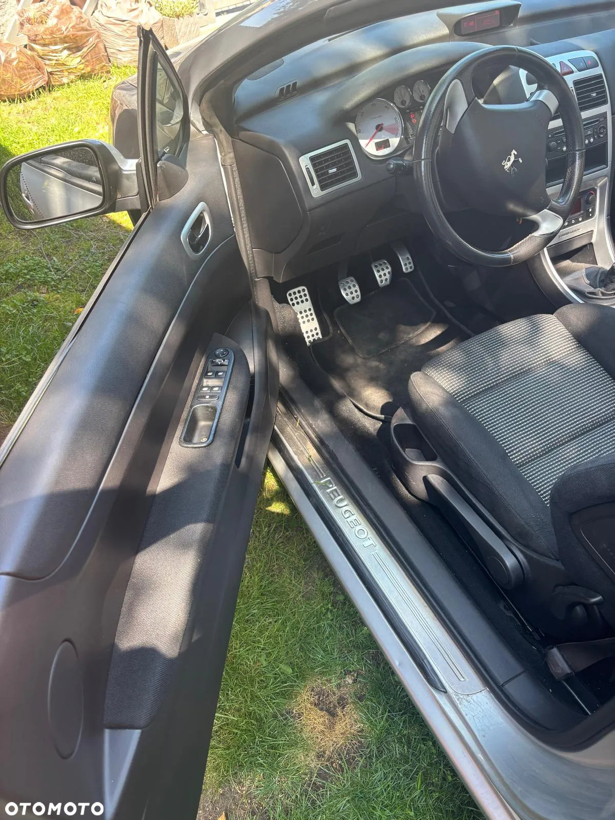 Peugeot 307 CC 2.0 HDi Intense - 13