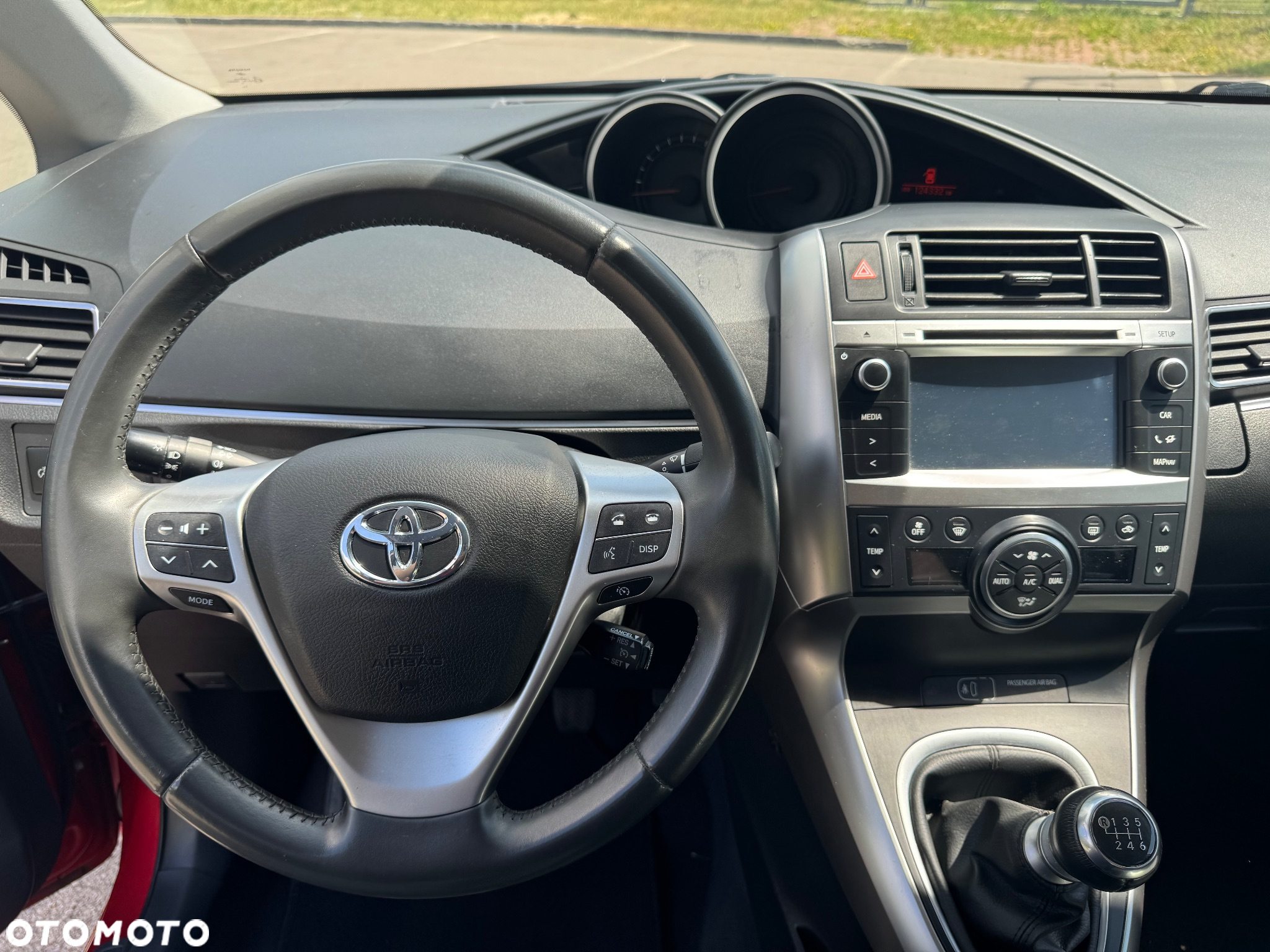 Toyota Verso 1.6 Premium - 15