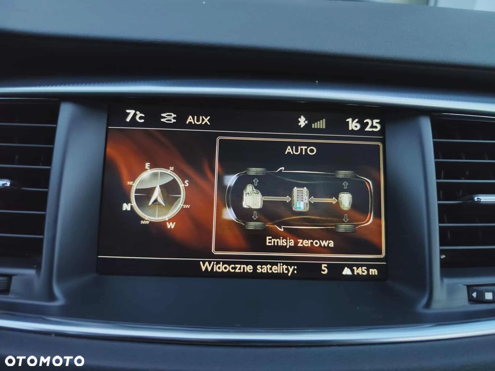 Peugeot 508 RXH Hybrid - 32