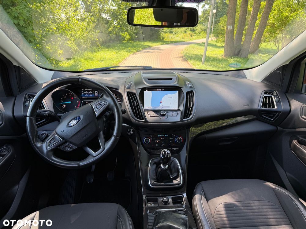 Ford Kuga 2.0 TDCi 2x4 Titanium - 15