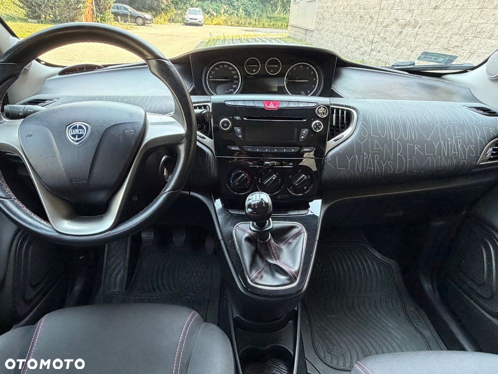 Lancia Ypsilon 1.2 8V Elefantino S&S - 10