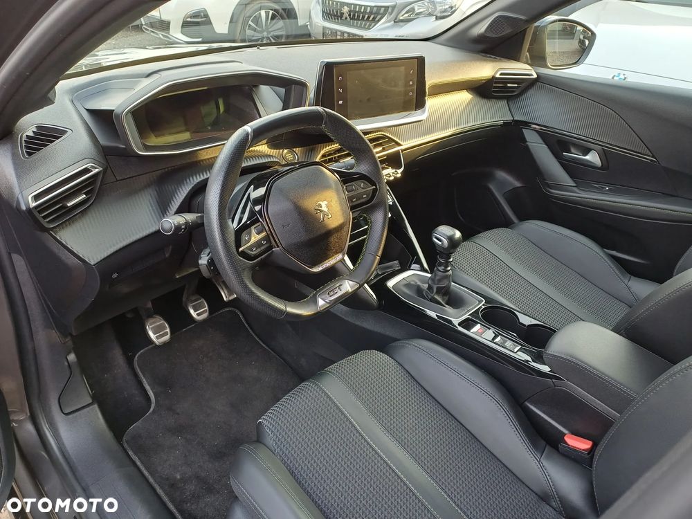 Peugeot 208 PureTech 100 GT - 14