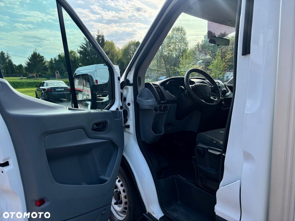 Ford Transit - 17