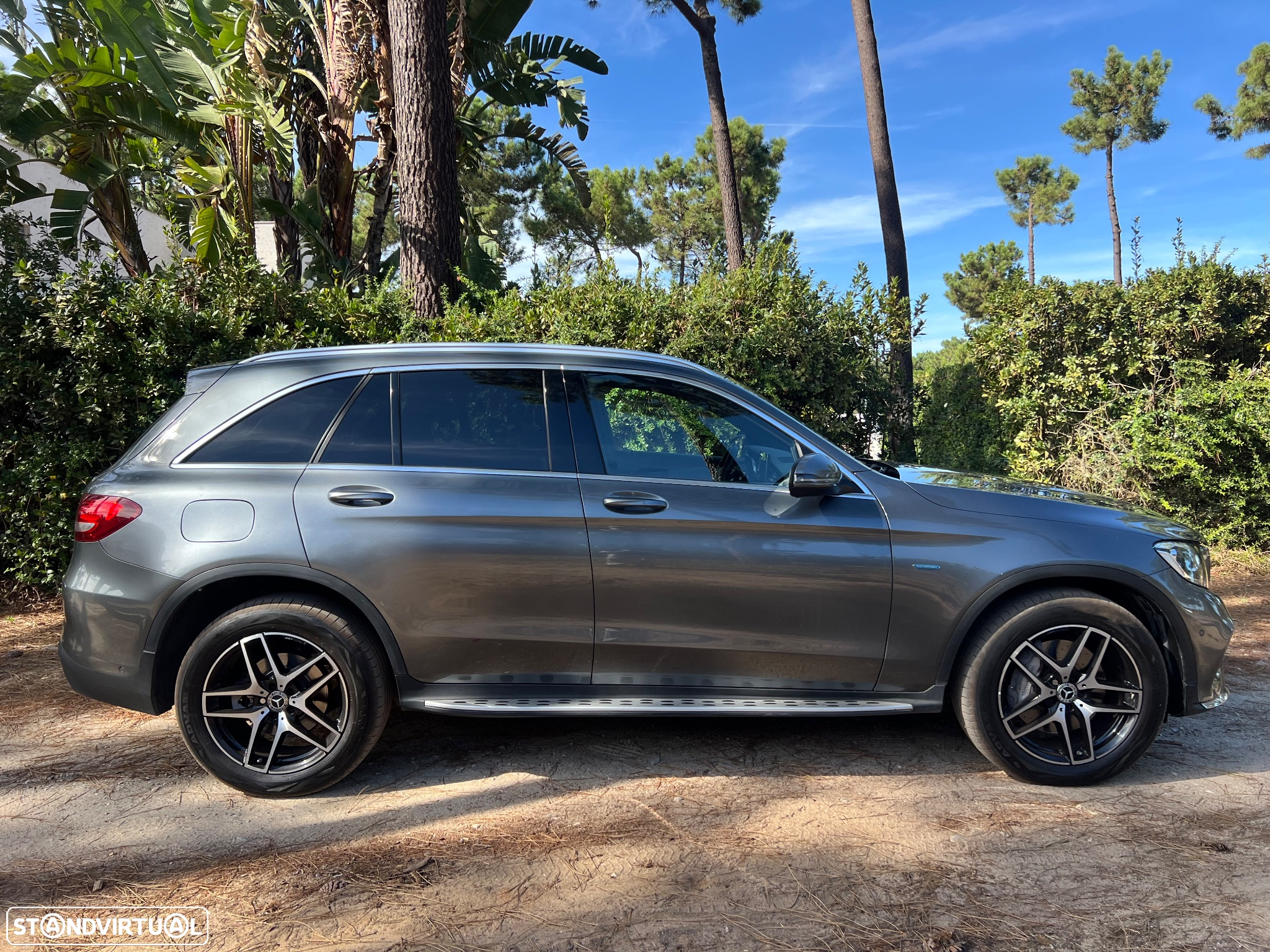 Mercedes-Benz GLC 350 e 4Matic 7G-TRONIC AMG Line - 6