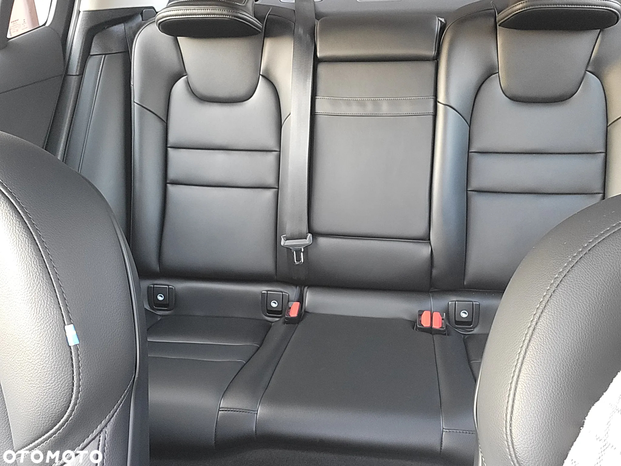 Volvo S60 T5 AWD Momentum Pro - 7