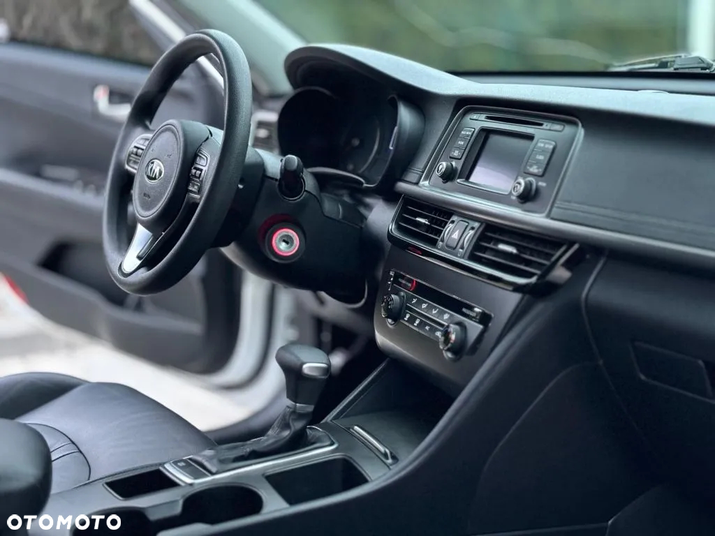 Kia Optima - 27