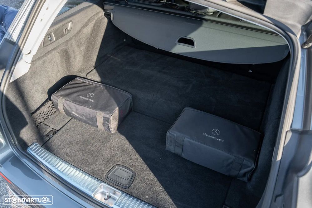 Mercedes-Benz E 300 de Avantgarde 4Matic - 23
