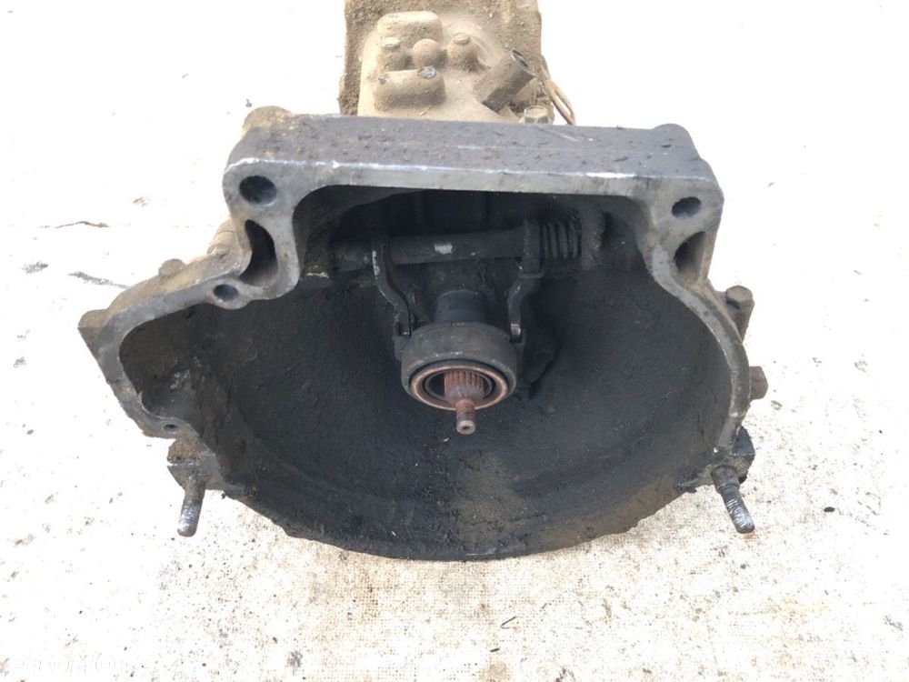 SKRZYNIA BIEGÓW  SUZUKI SAMURAI samochód terenowy otwarty (SJ_) 1988 - 2004 1.3 Napęd na - 3