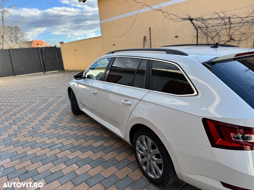 Skoda Superb 2.0 TDI DSG Active - 5