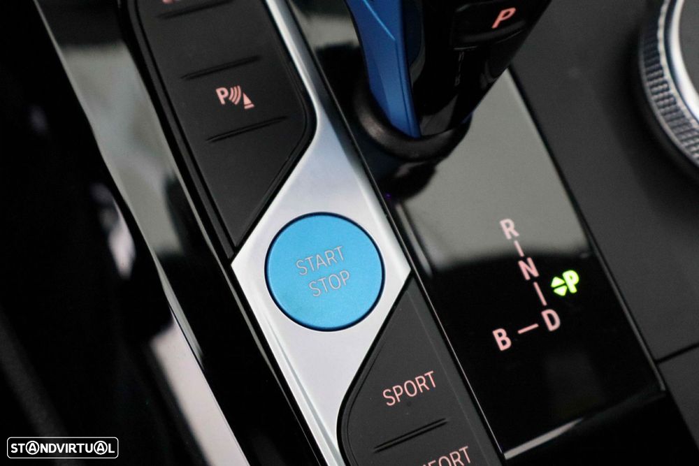 BMW iX3 M Sport Inspiring - 44