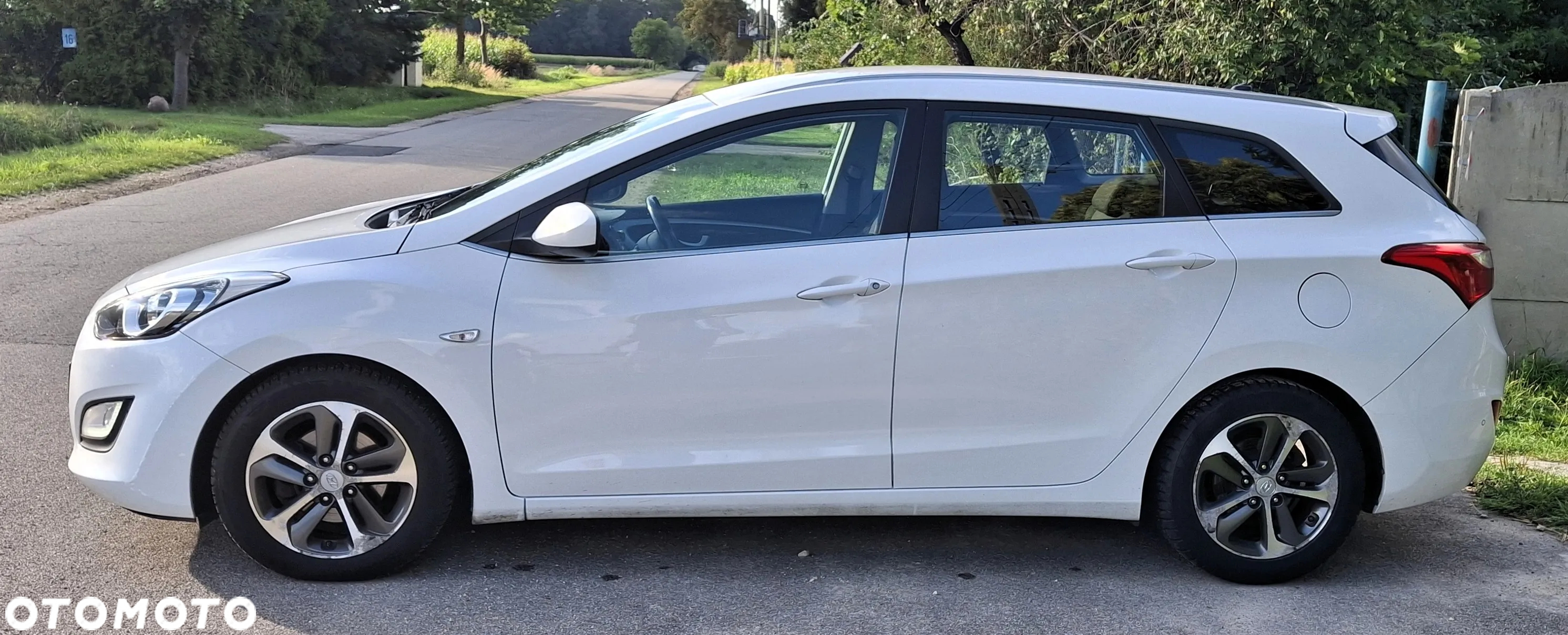 Hyundai i30 1.4 Trend - 4