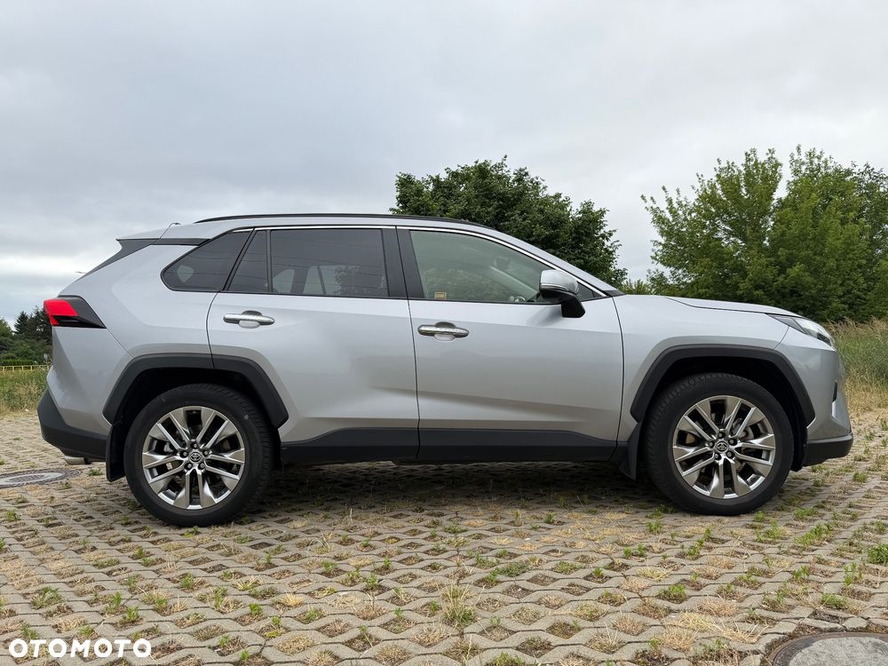 Toyota RAV4 - 2