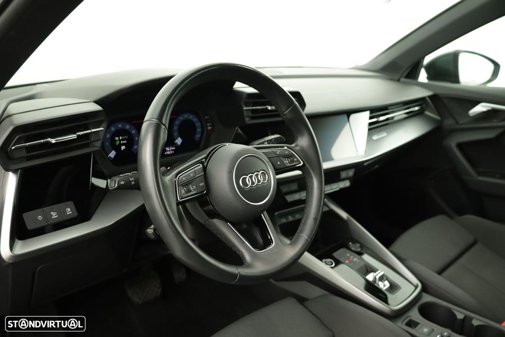Audi A3 Sportback 45 TFSIe S line - 7