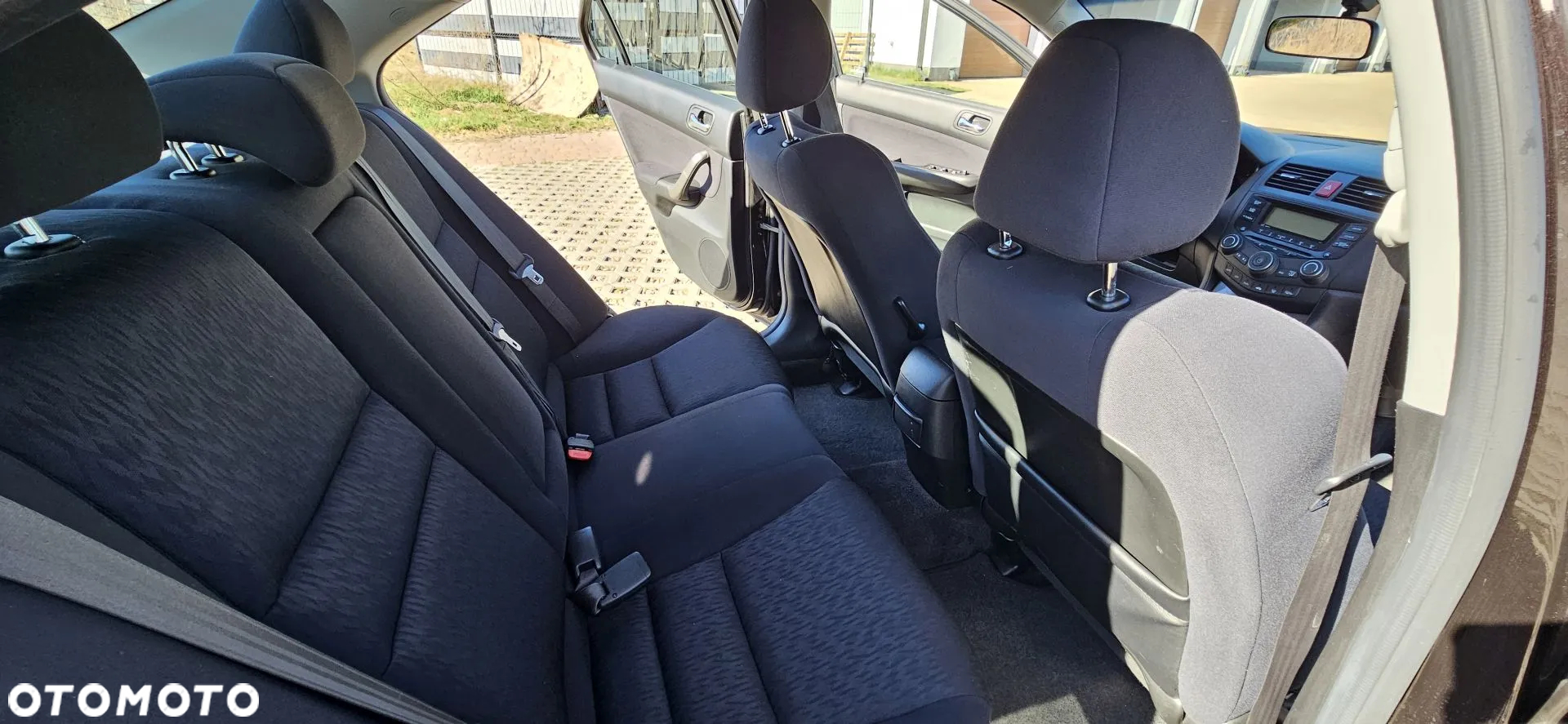 Honda Accord 2.0 Comfort - 16