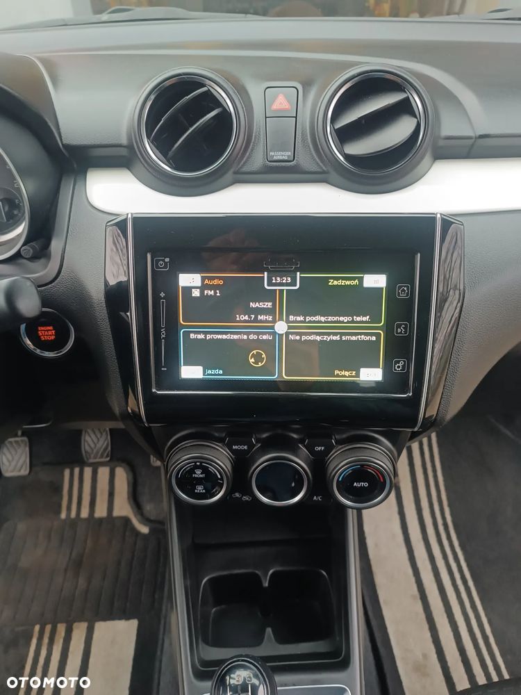 Suzuki Swift 1.0 T SVHS Elegance - 15