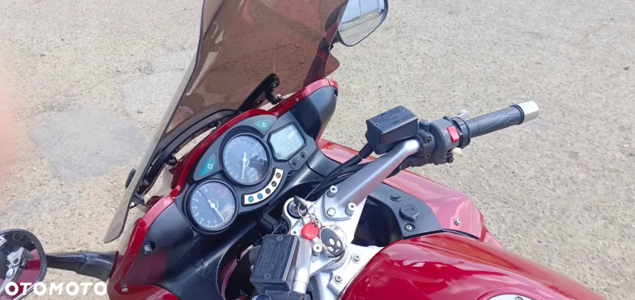 Yamaha FJR - 3