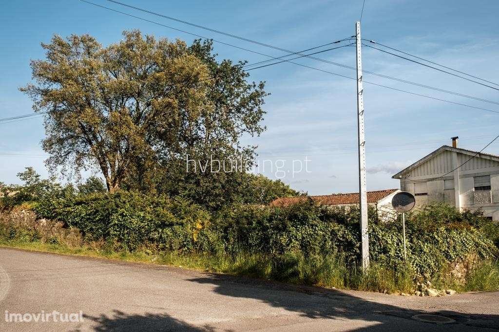 Terreno para construção localizado em Galegos S. Martinho, Barcelos - Grande imagem: 2/28