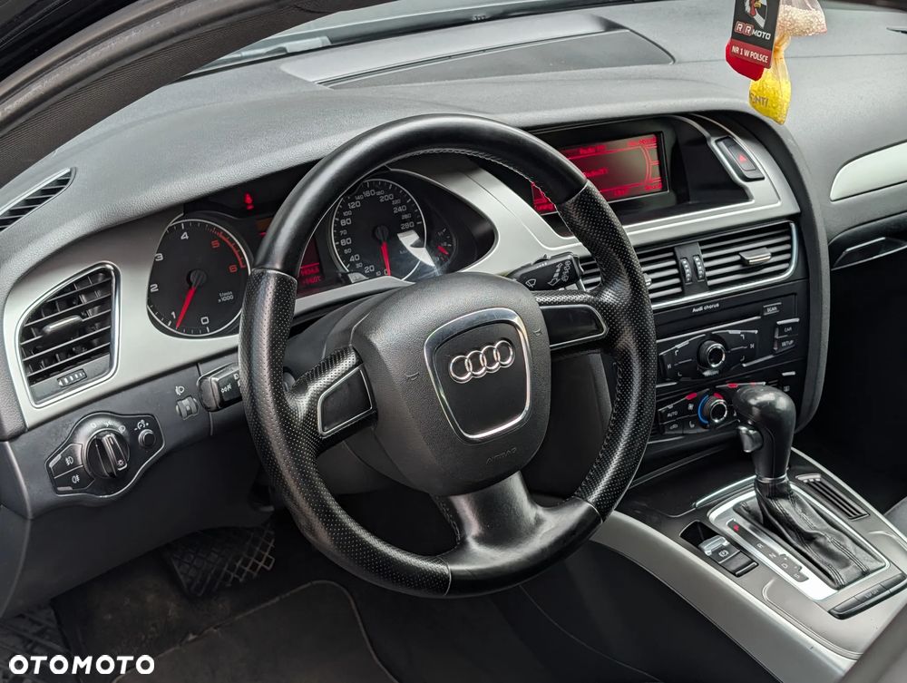 Audi A4 Avant 2.0 TDI DPF multitronic Attraction - 12