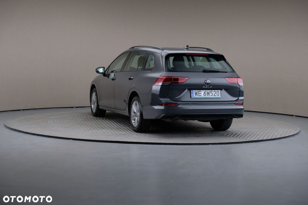 Volkswagen Golf - 2