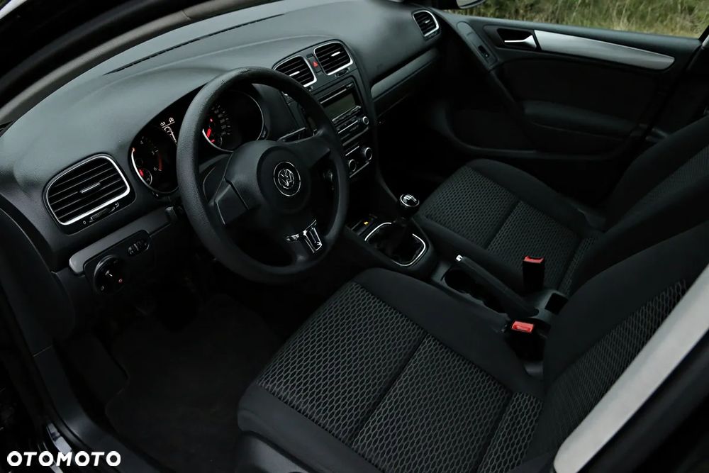 Volkswagen Golf 1.6 TDI Trendline - 6