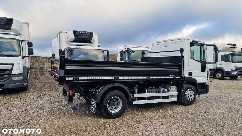 Iveco Eurocargo 120e18 Kiper Wywrot 4x2 Blokada trzy osoby - 15