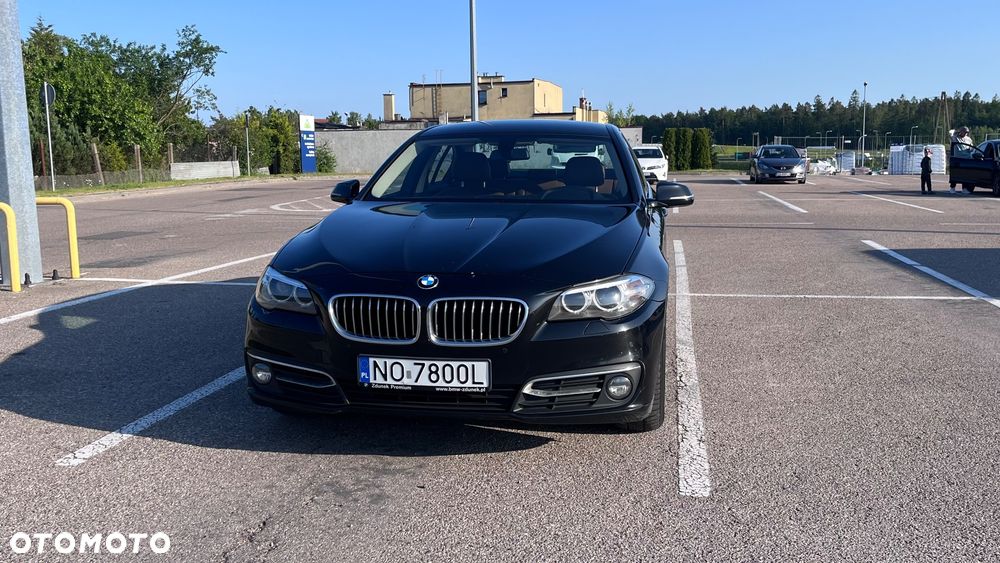 BMW Seria 5 520d xDrive Luxury Line - 4