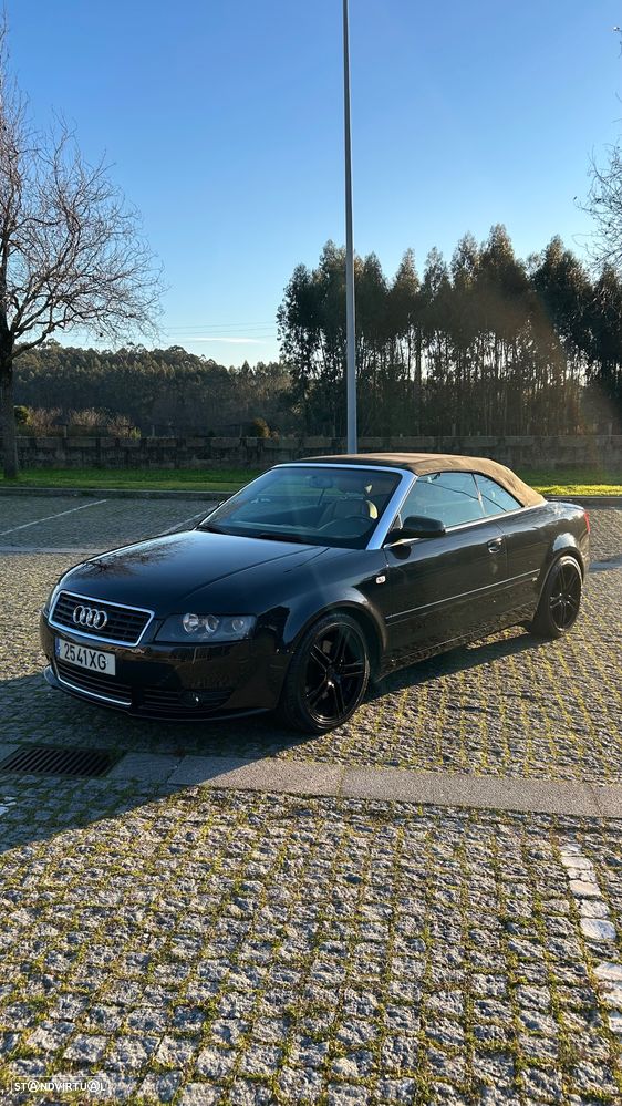 Audi A4 Cabrio 2.5 TDI Multit. S-line - 1
