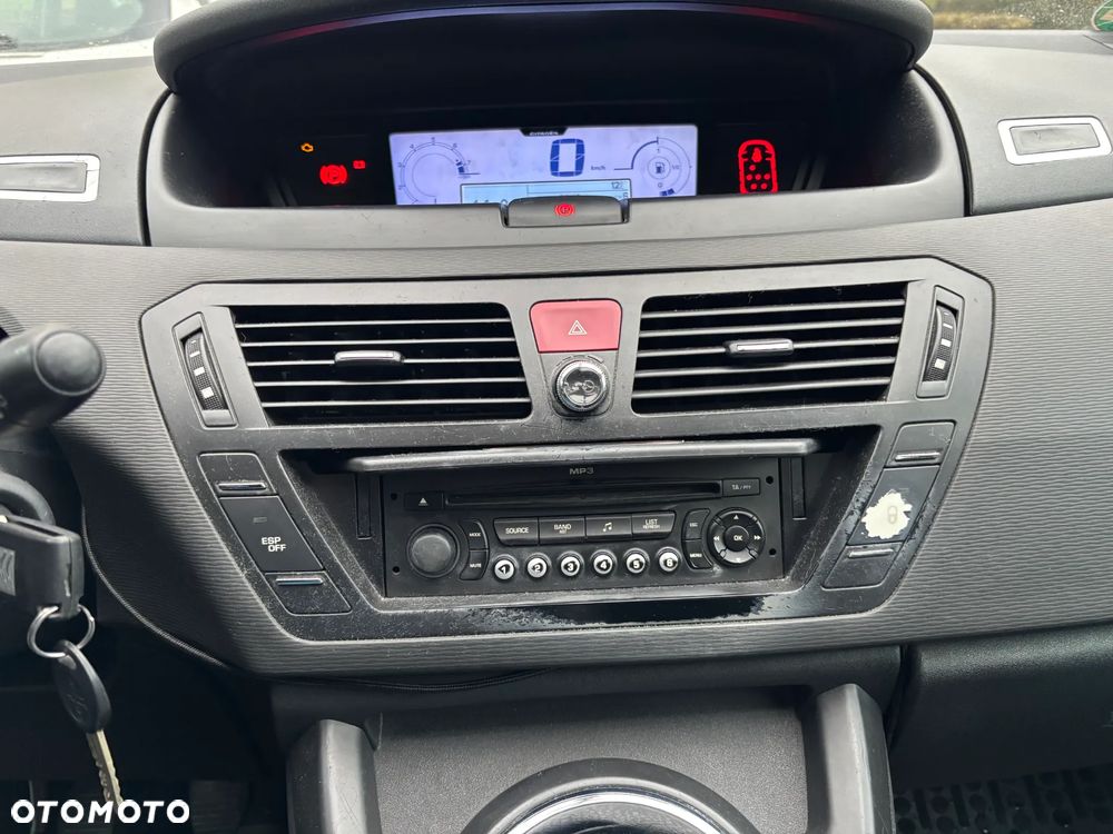 Citroën C4 Picasso 1.8 16V 7-Sitzer Advance - 4