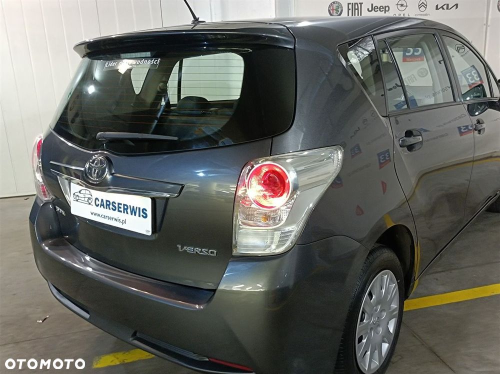 Toyota Verso - 10