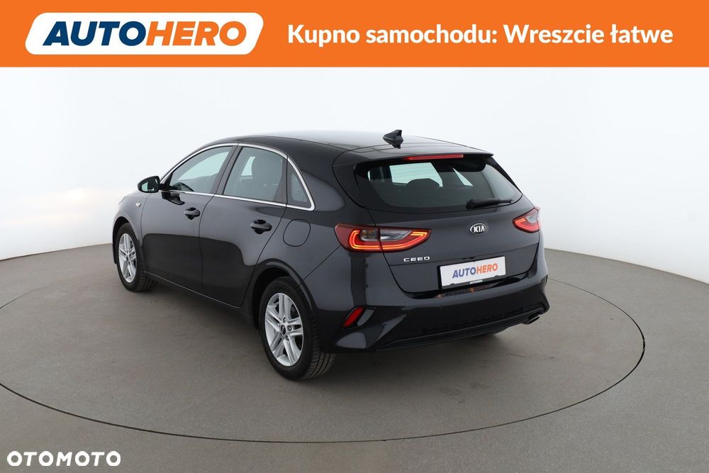 Kia Ceed - 4