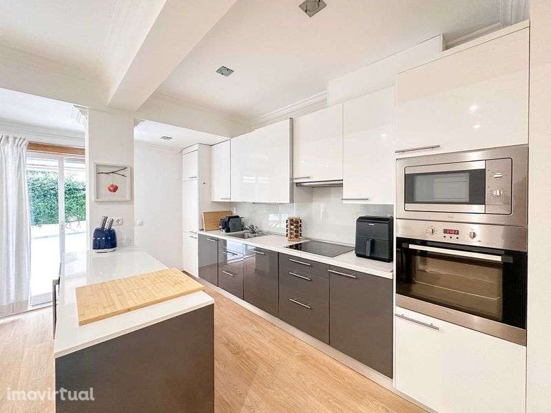 T1 com amplo terraço privativo — Avenida Casal Ribeiro, Saldanha - Grande imagem: 4/12