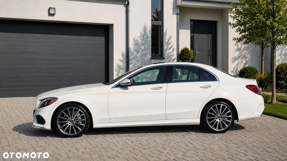 Mercedes-Benz Klasa C 300 9G-TRONIC AMG Line - 6