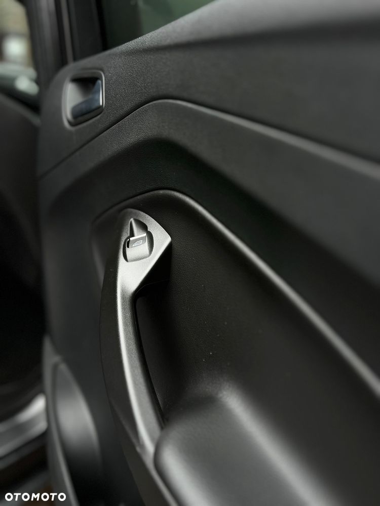 Ford Kuga 1.5 EcoBoost FWD ST-Line ASS GPF - 21