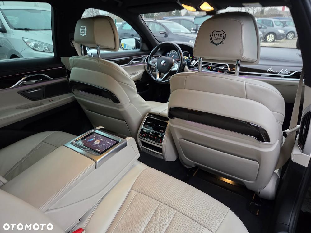 BMW Seria 7 740d xDrive - 12