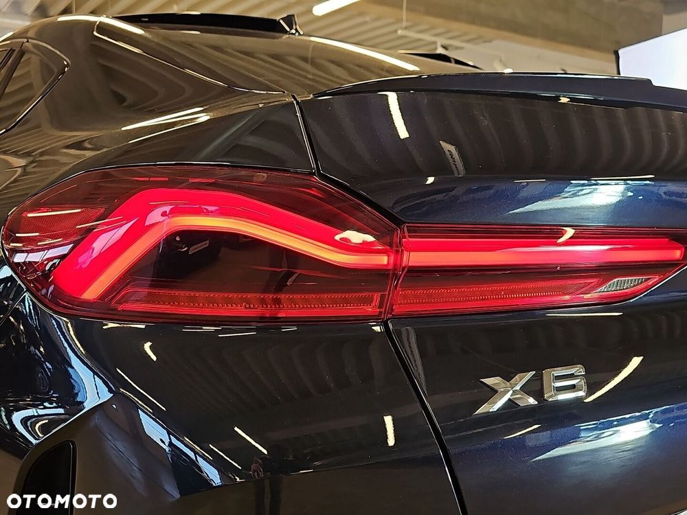 BMW X6 xDrive40i - 34