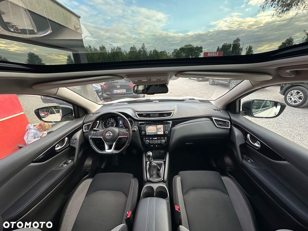Nissan Qashqai 1.3 DIG-T TEKNA - 6