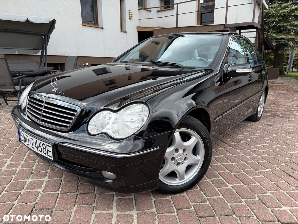 Mercedes-Benz Klasa C 200 Kompressor Automatik Avantgarde - 40