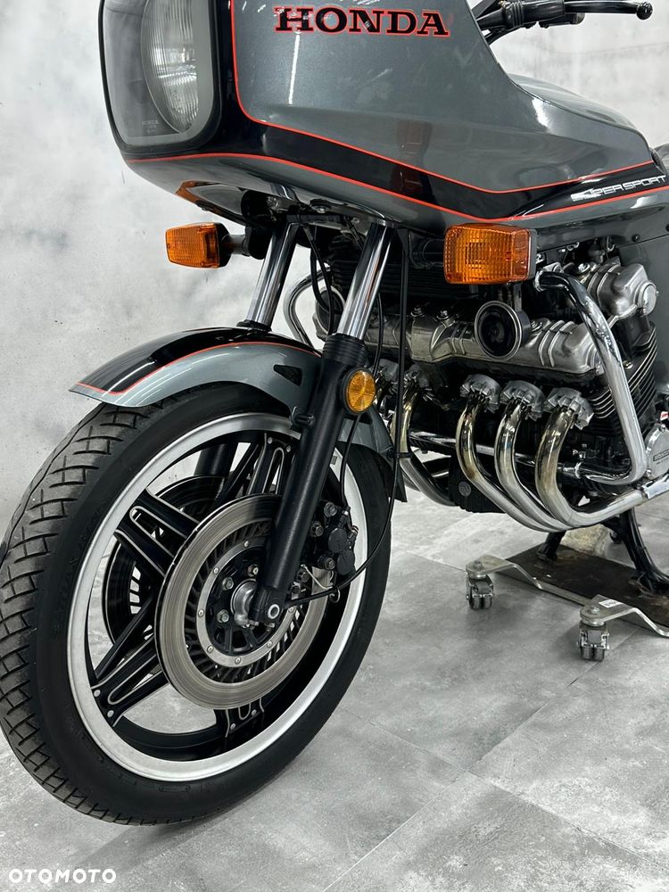 Honda CBX - 7