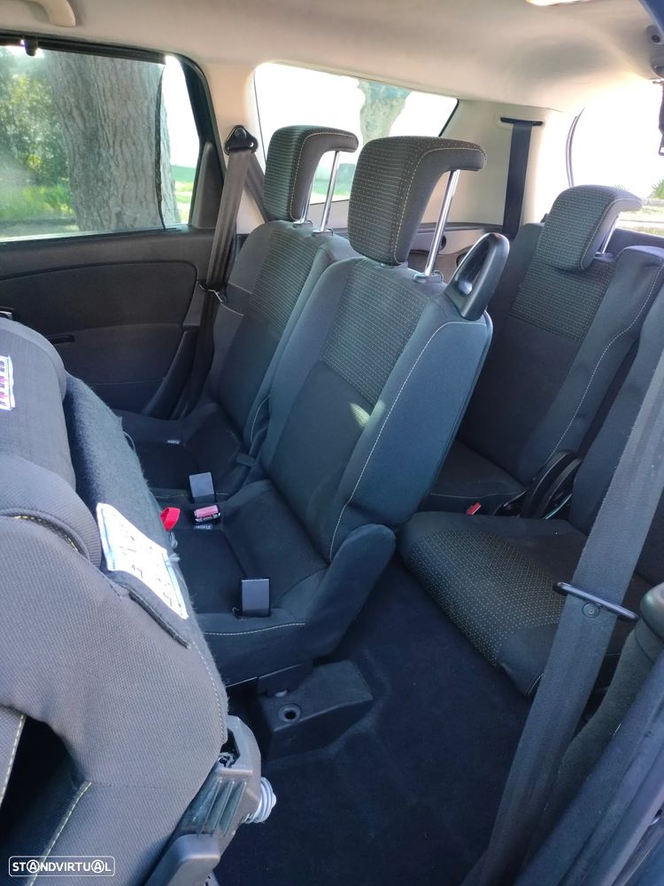 Renault Grand Scénic 1.5 dCi Dynamique S 7L - 31