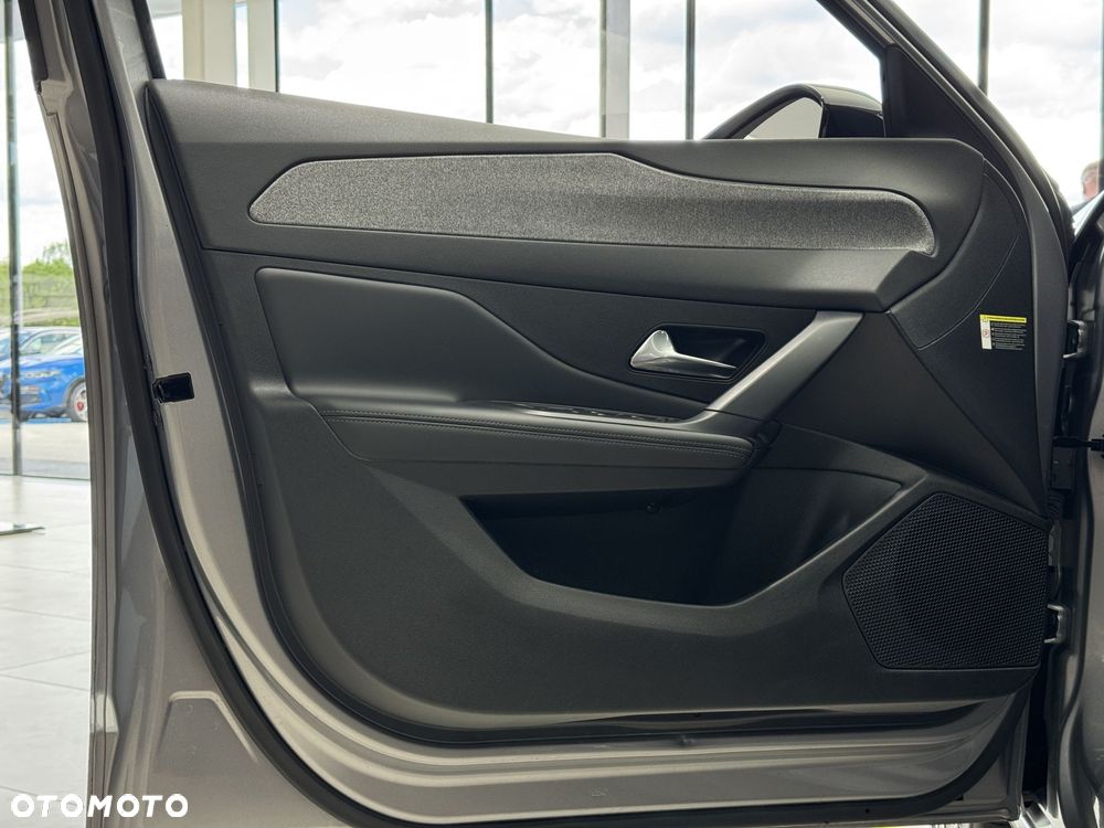 Peugeot 308 1.6 Hybrid PHEV Allure Pack EAT8 - 12