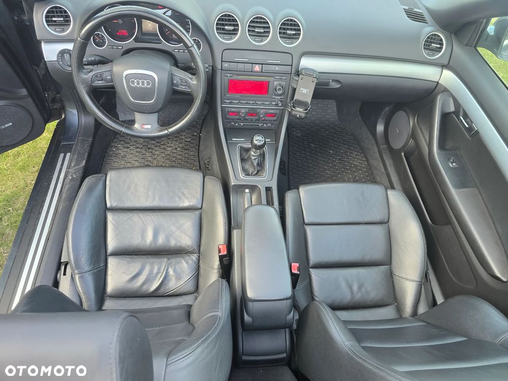Audi A4 Cabrio 2.0 TDI DPF - 7