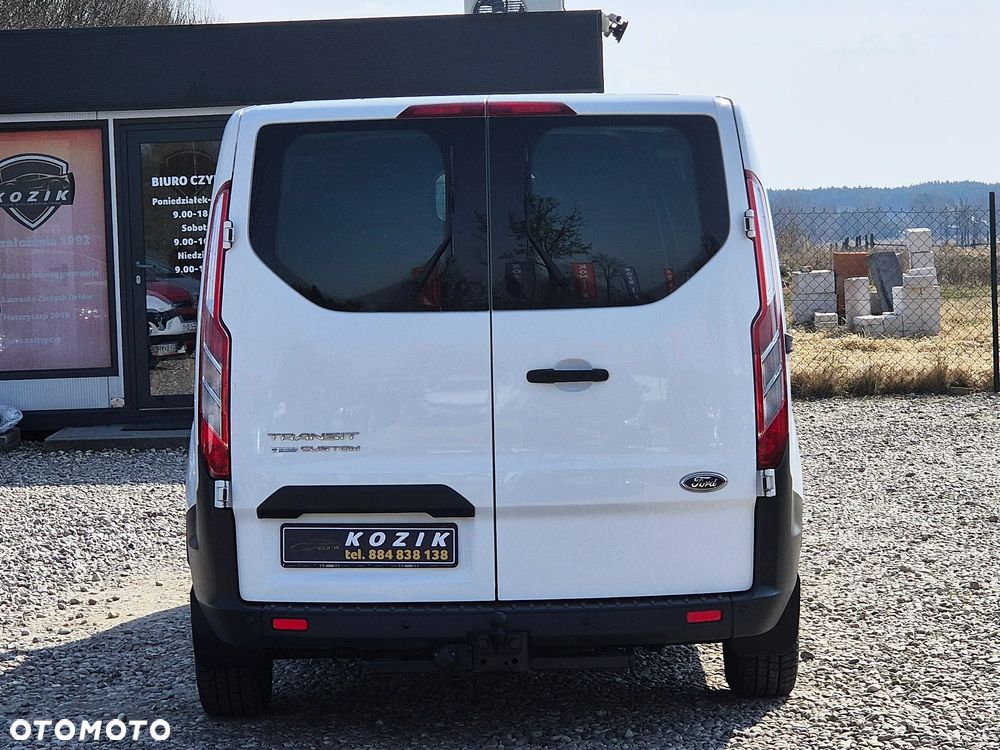 Ford TRANSIT CUSTOM - 13