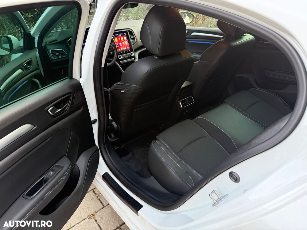 Renault Megane TCe 140 GPF Techno - 6