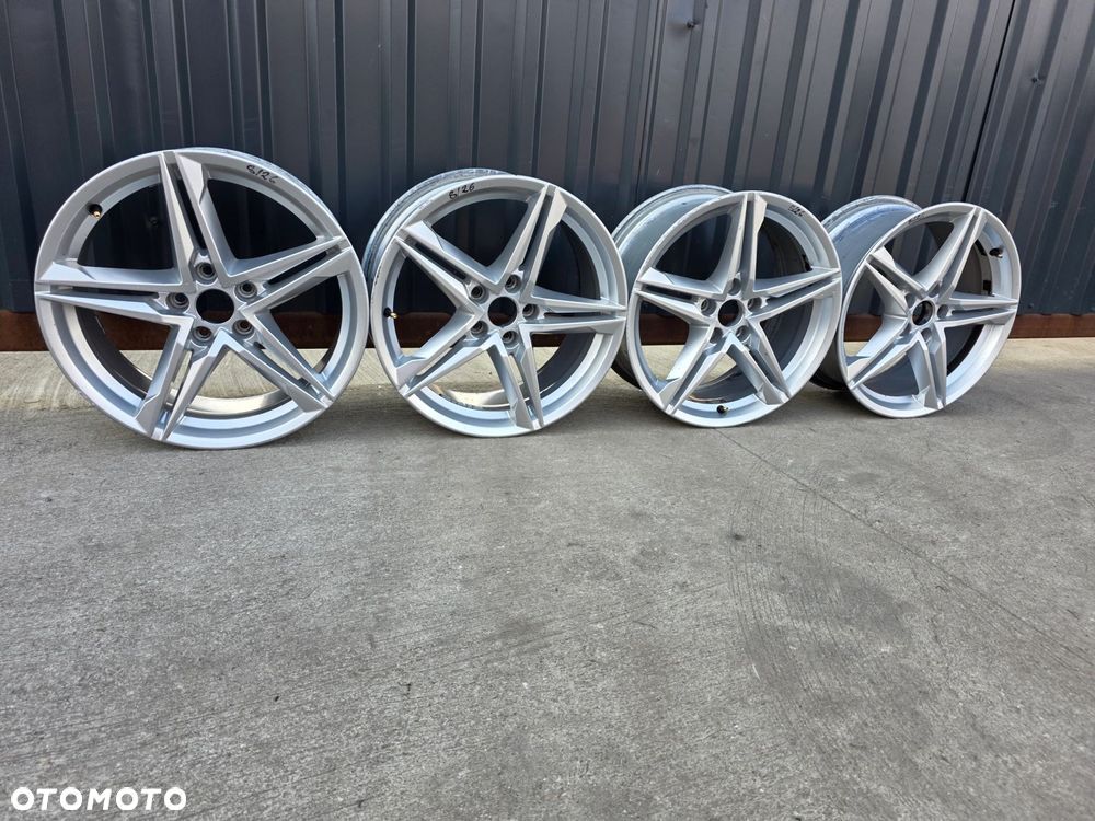 FELGA FELGI KOMPLET VW SKODA AUDI A4 B9 A5 8W 8.0J R18 ET40 8W0601025R 8/26 - 1