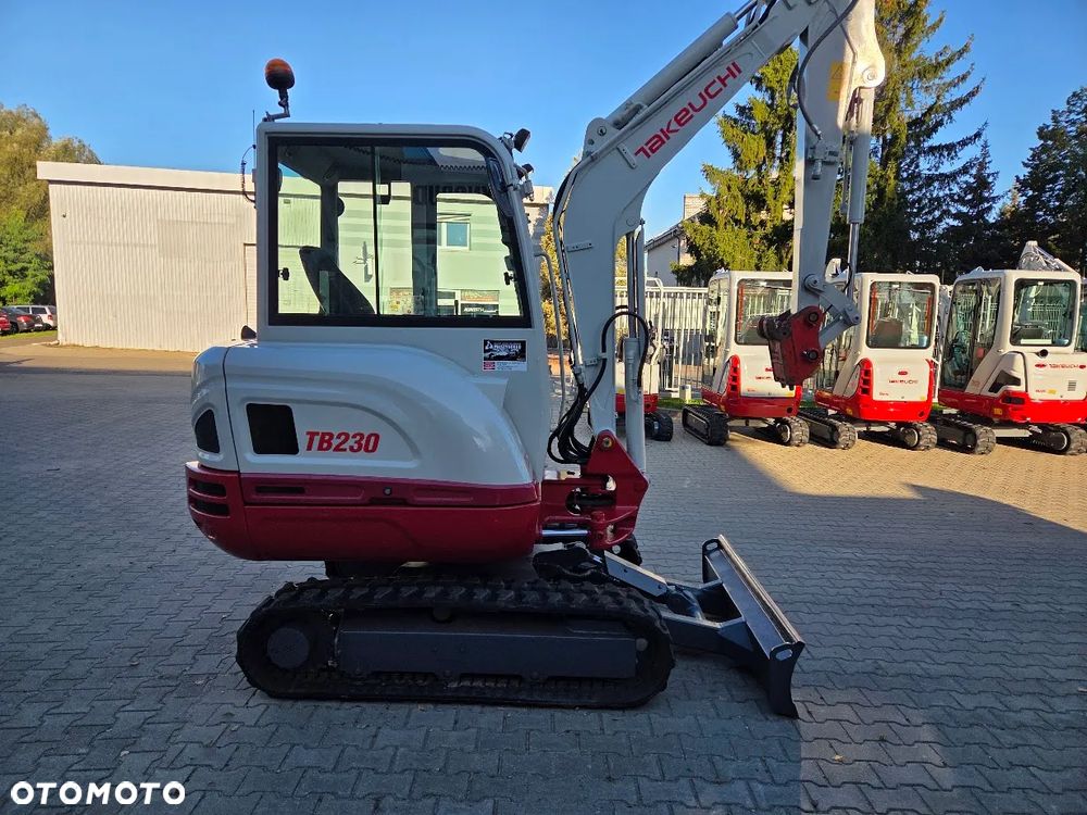Takeuchi Koparka Gąsienicowa Takeuchi TB230 + Szybkozłącze Hydrauliczne - 5