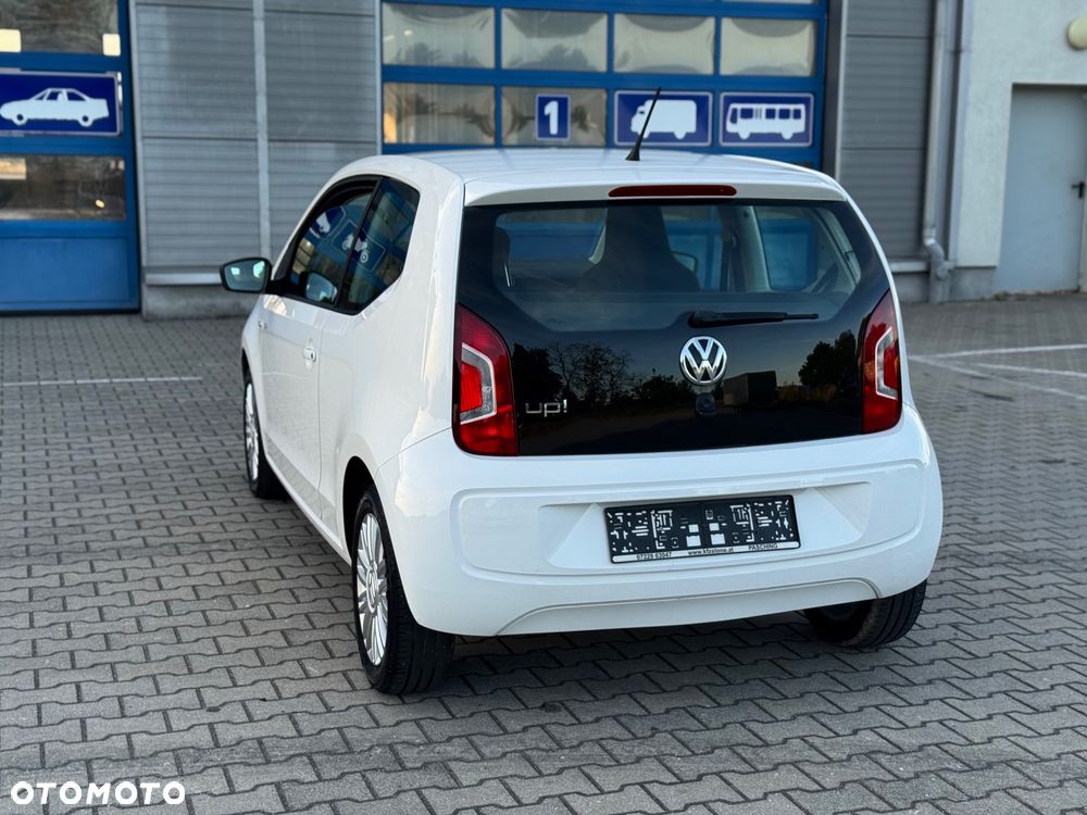 Volkswagen up! R-Line - 27