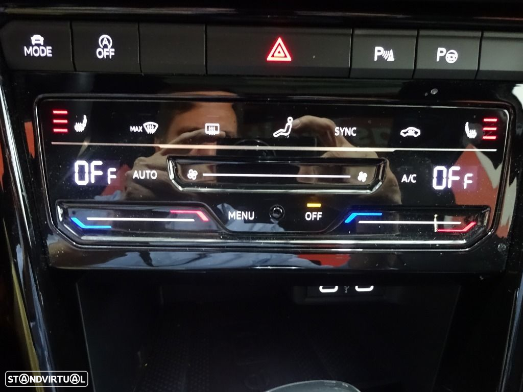 VW T-Roc 1.5 TSI Black Style DSG - 31